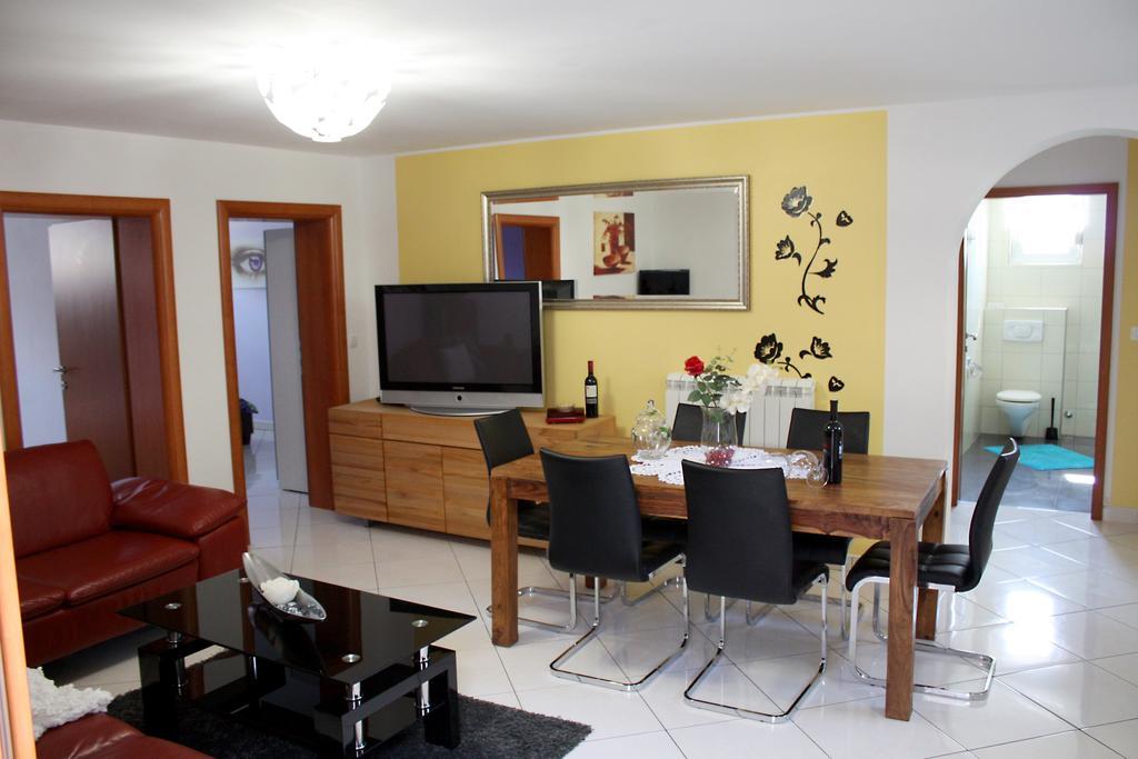 Apartments Villa Lili Umag Værelse billede